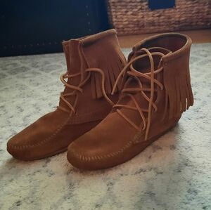 Minnetonka ankle boots vintage moccasins